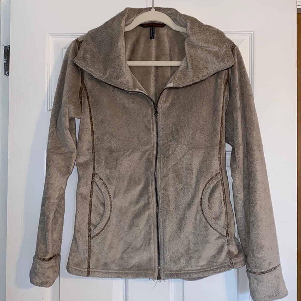 Kuhl zip up, EC
